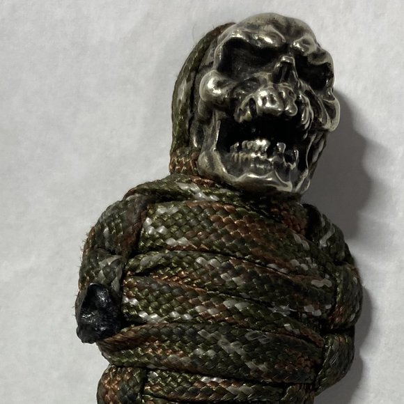 Skull Key Chain - Picture 3 of 4